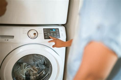 LG Washer Leaking: 7 Common Reasons (simple answers)